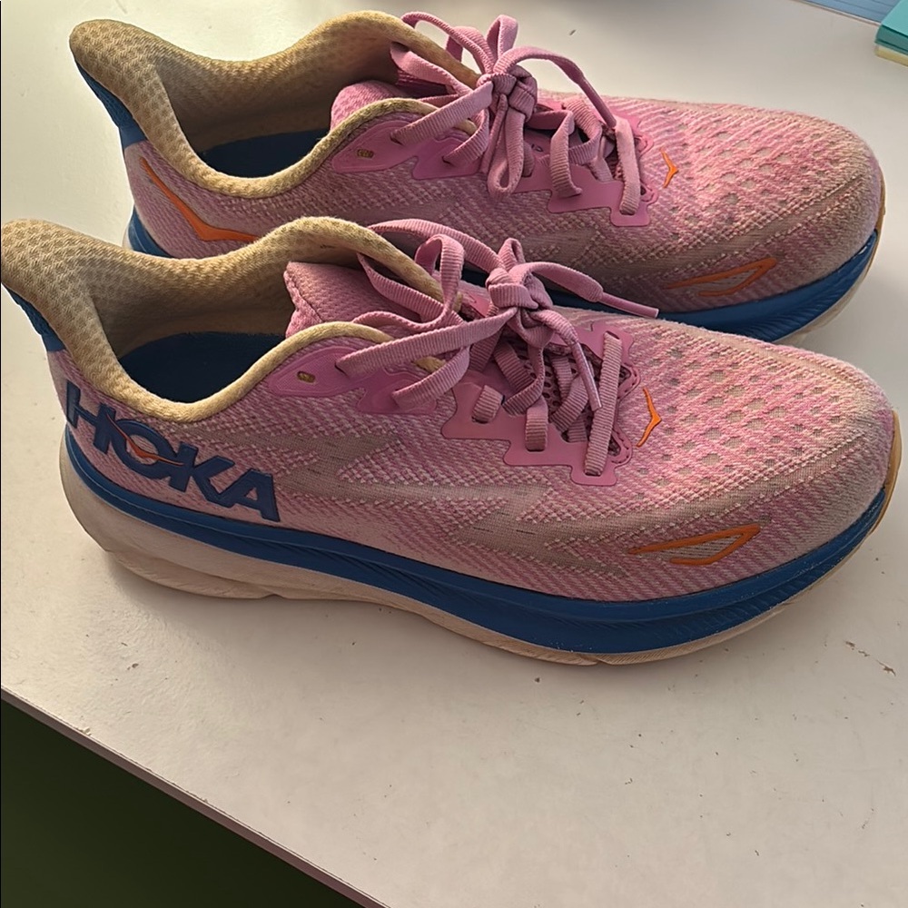 Hoka Clifton 9 Running Shoes